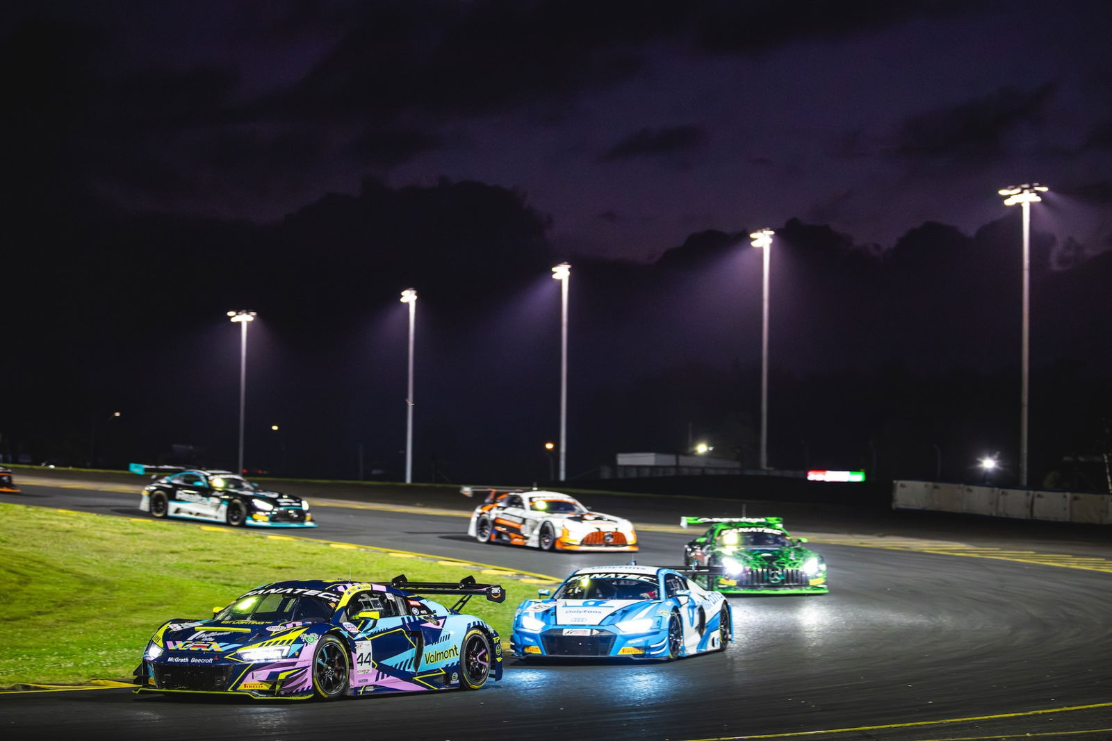 Fifteen cars for Sydney GT World Challenge Australia round