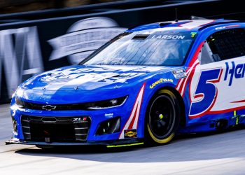 Kyle Larson won the 2025 NASCAR Cup Series race at Bristol Motor Speedway.